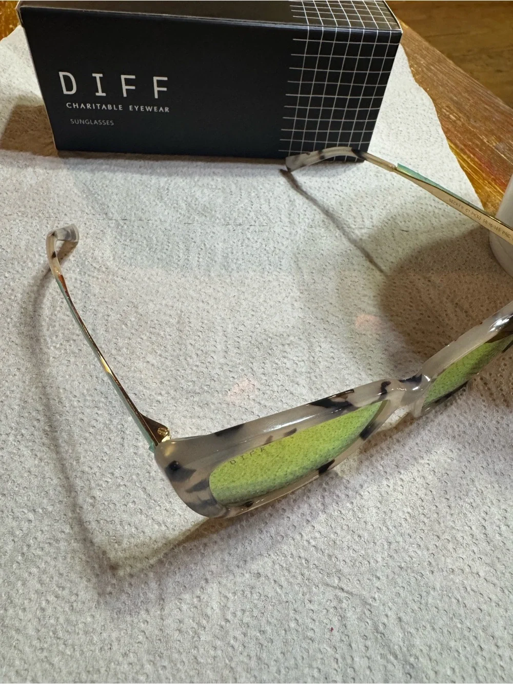 BECKY II - CREAM TORTOISE + PINK MIRROR SUNGLASSES